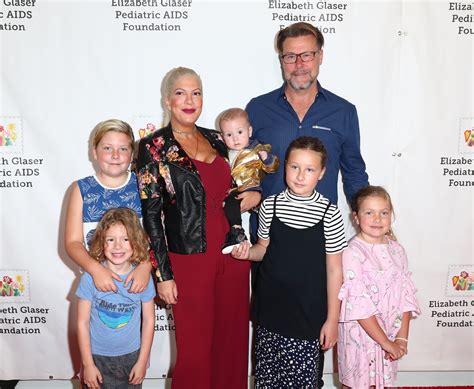 tori spelling children|Tori Spelling Shares Family Pic With Her 5 .